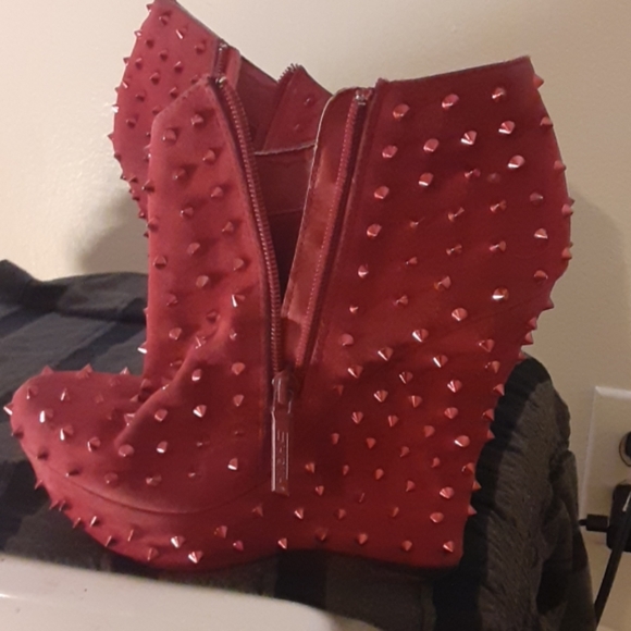 Red Spiked Heels/Wedges - Picture 2 of 6